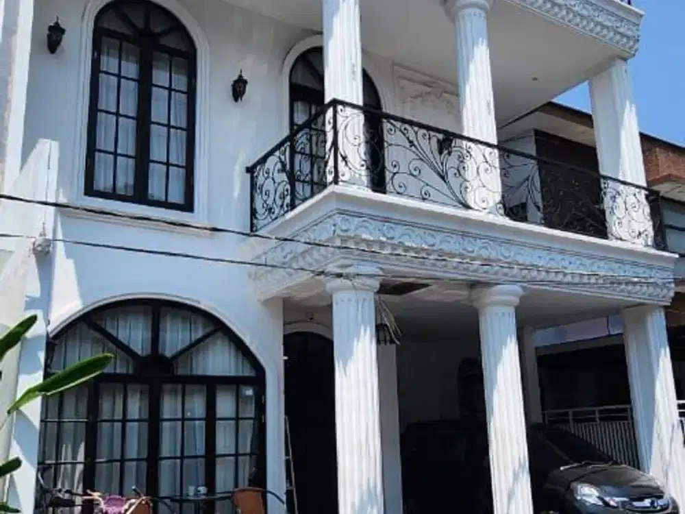 Rumah 3 Lantai Ada Kolam Renang Dalam Clsuter Di Antapani
