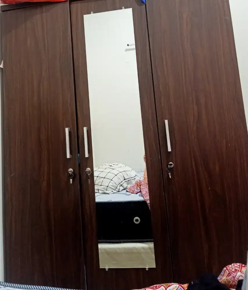 Jual lemari baju 3 pintu dan 2 pintu