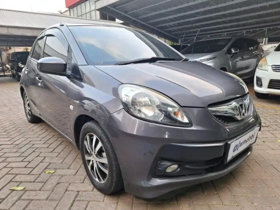 DP MURAH Honda Brio 1.2 E Bensin-AT 2016  CTOUB