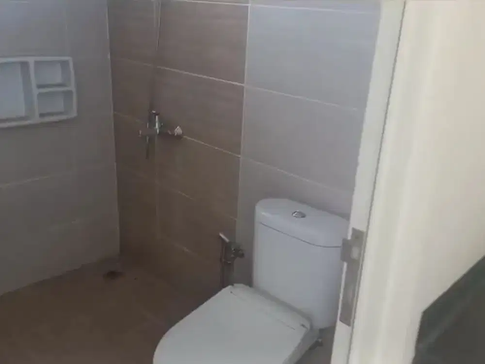 DIJUAL RUMAH – ADARA HARAPAN INDAH 2+1 KM (028)