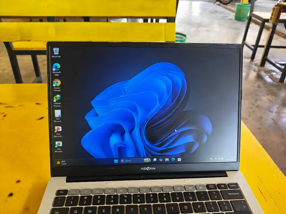 Laptop Advan workplus Ryzen 5 6600H