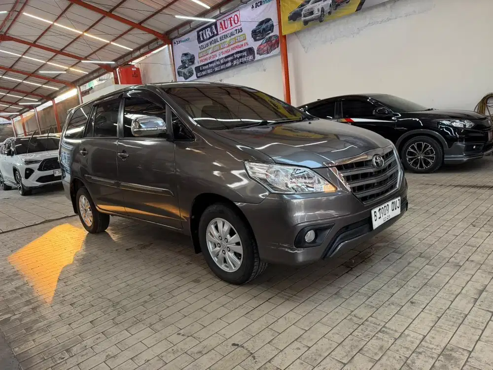 Toyota Kijang Innova 2.4 G AT MATIC DIESEL 2014 Abu-Abu kondisi antik