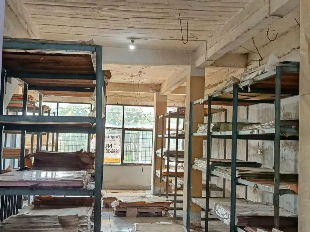 Dijual Ruko Lokasi Strategis di Dekat Stasiun KA Bekasi Barat