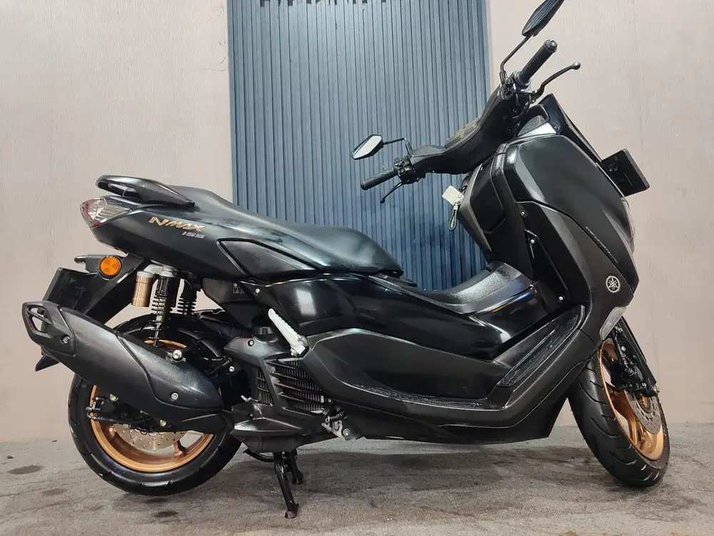 Nmax 155 VVA 2024 MAXI SIGNATUR istimewa mulus terawat siap pakai...