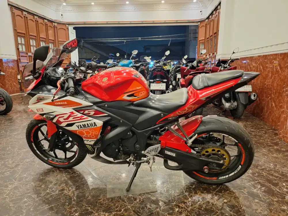 Hub ima R25 2014 dijual bajong Cash only . Full Paper , pajak OFF