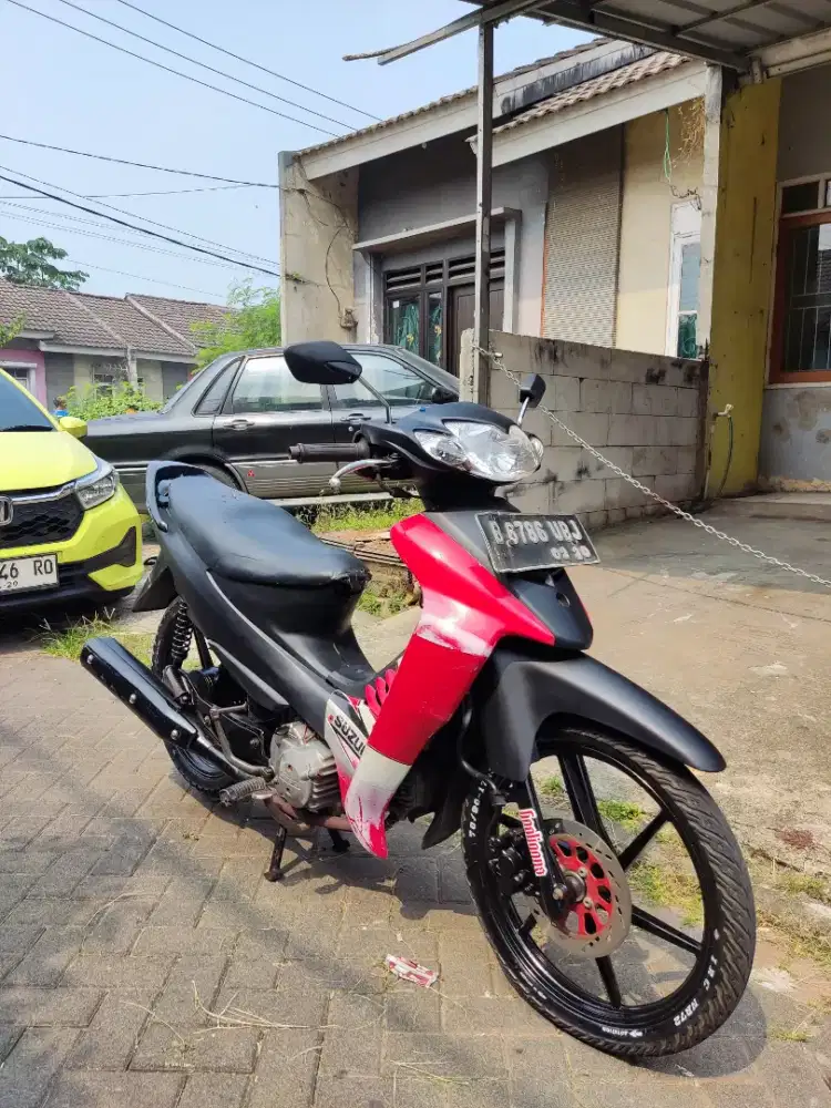 Suzuki Shogun 125cc Tahun 2005