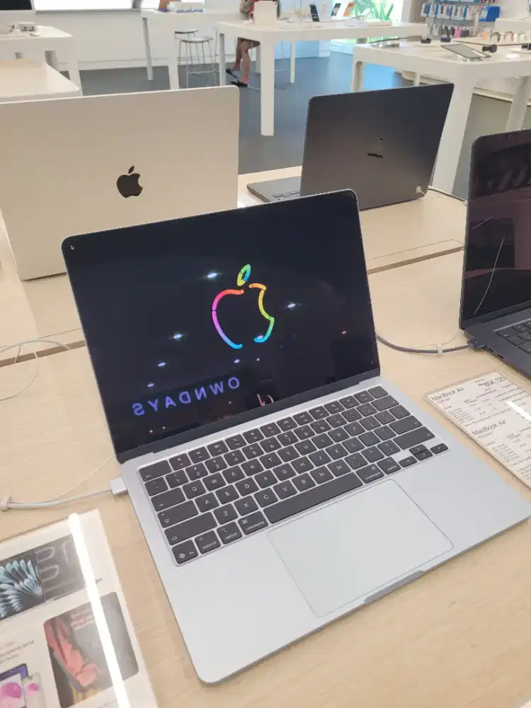 Ready MacBook Air M5 promo cicilan ringan tanpa DP tanpa biaya admin
