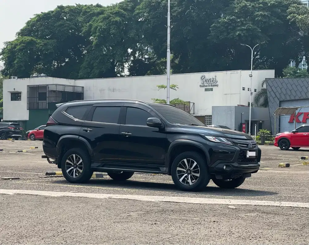 MURAH!! MITSUBISHI PAJERO SPORT DAKAR 4X2 DIESEL AT MATIC 2019 HITAM