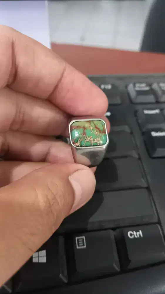 Batu Pirus Persia