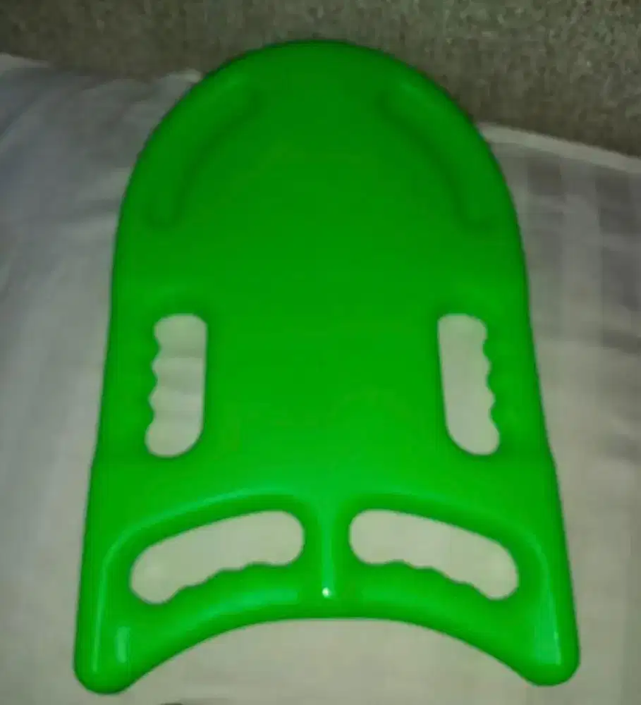 Papan Renang Plastik Hijau