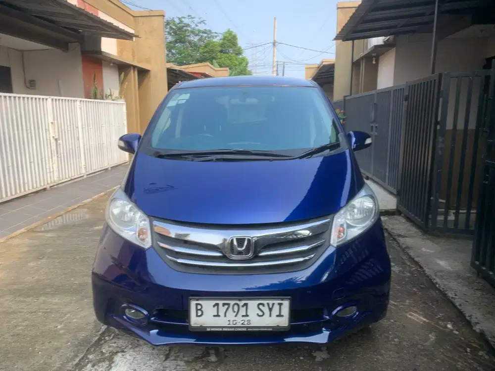 Honda Freed 2013 Bensin