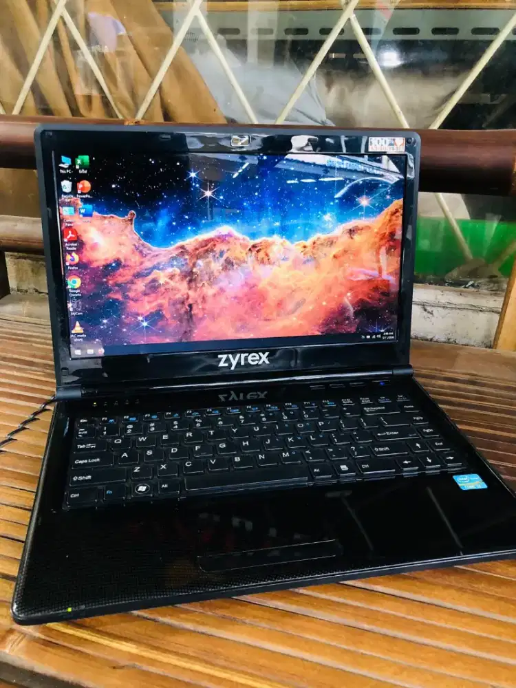 Laptop zyrex core i3 4gb normal mulus