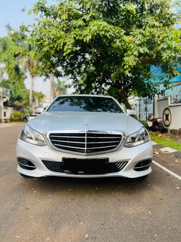 Mercy E250d DIESEL SEGAR SEKALI JARANG NEMU
( SUPER RARE )