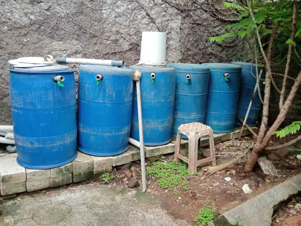 DRUM BIRU utk tampung Air