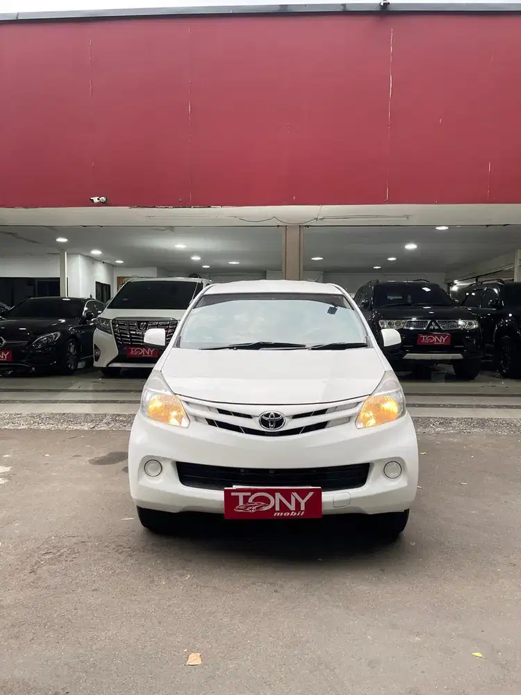Toyota Avanza Manual DP 12.5jt Saja 2012 Putih