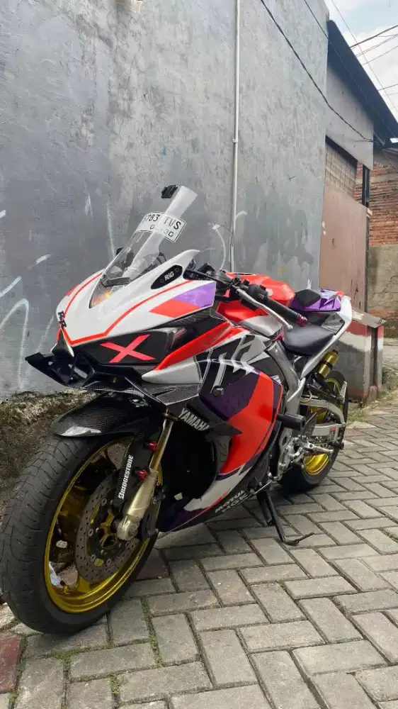 Yamaha R25 modif Hedon kaki full Moge