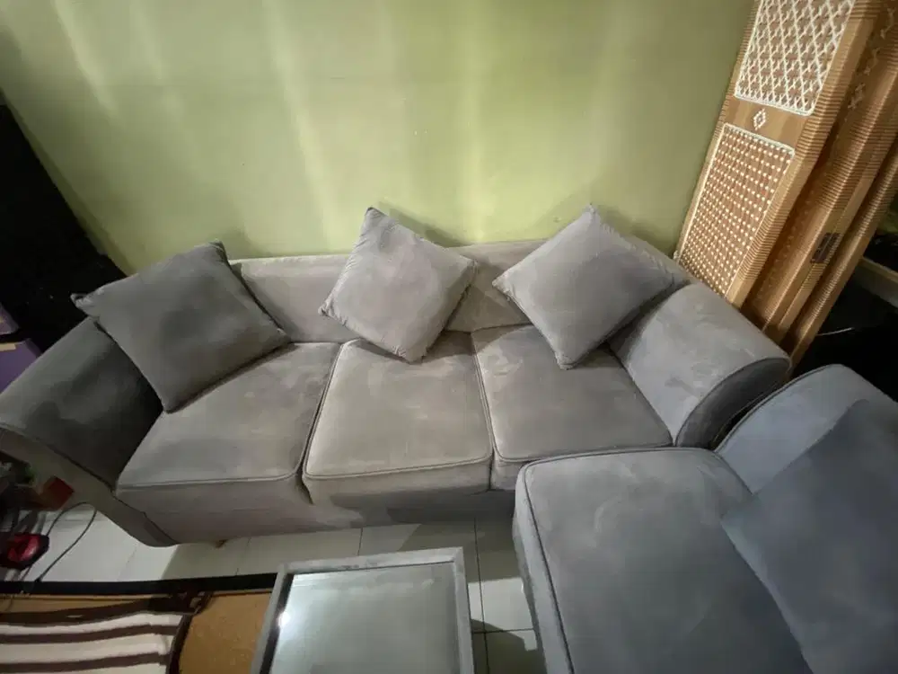 BU Sofa Nyaman Kondisi Bagus – Hanya Rp2 Juta