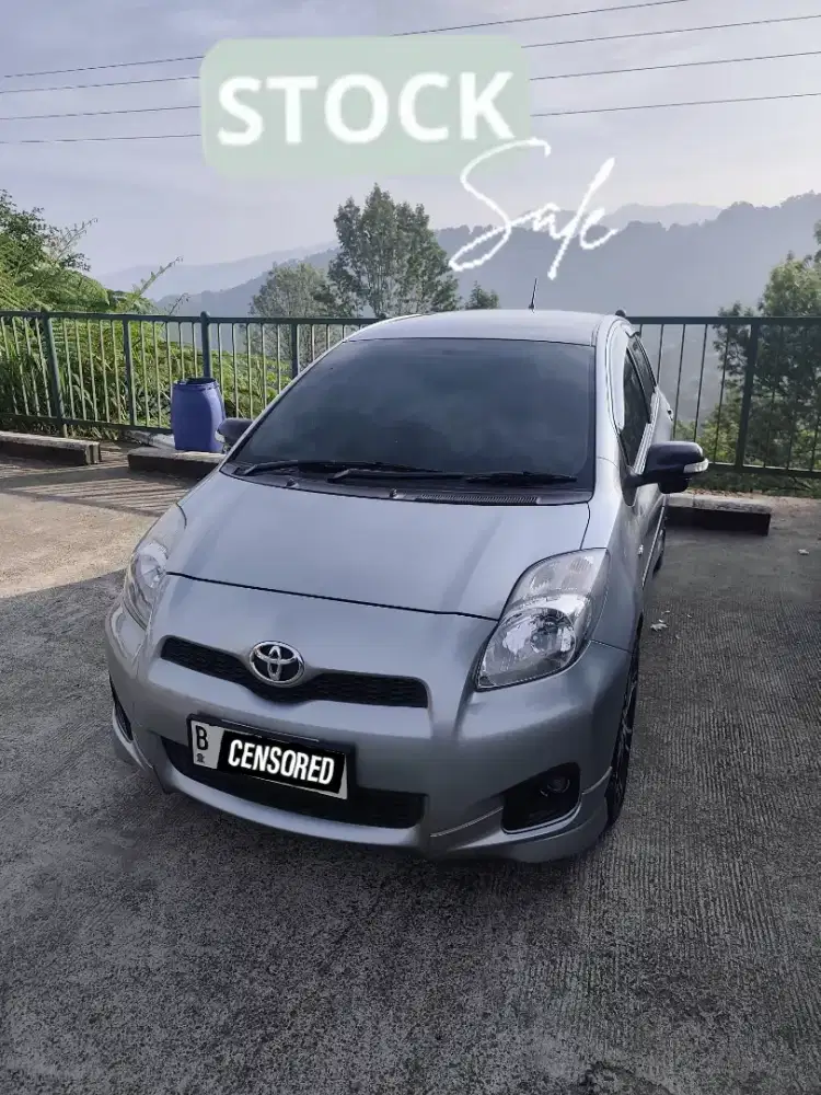 Yaris S Limited AT 2012
