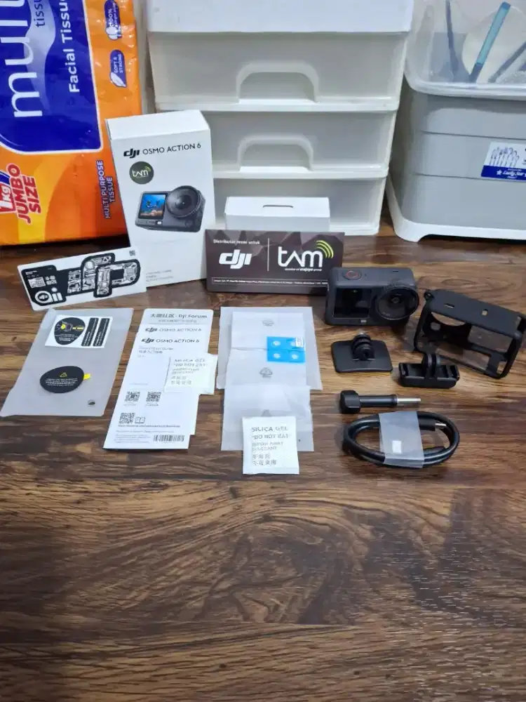 Di Jual !! CAMERA DJI Osmo Action 6 resmi, pemakaian 1 bulan