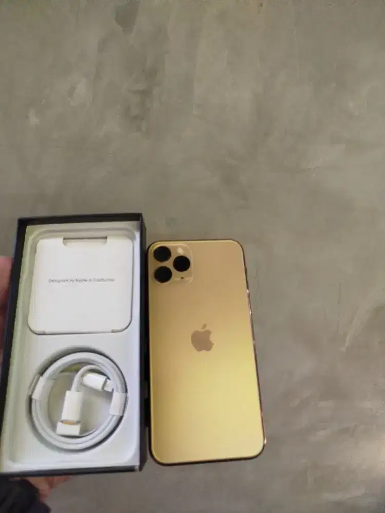 iPhone 11 pro 256gb paling top