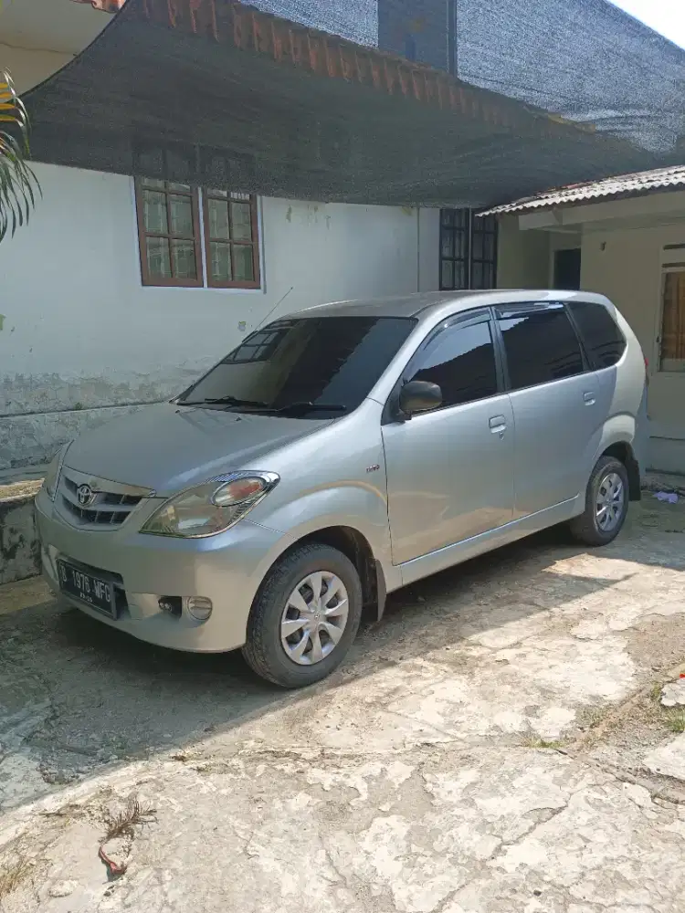 Toyota Avanza type e A/T