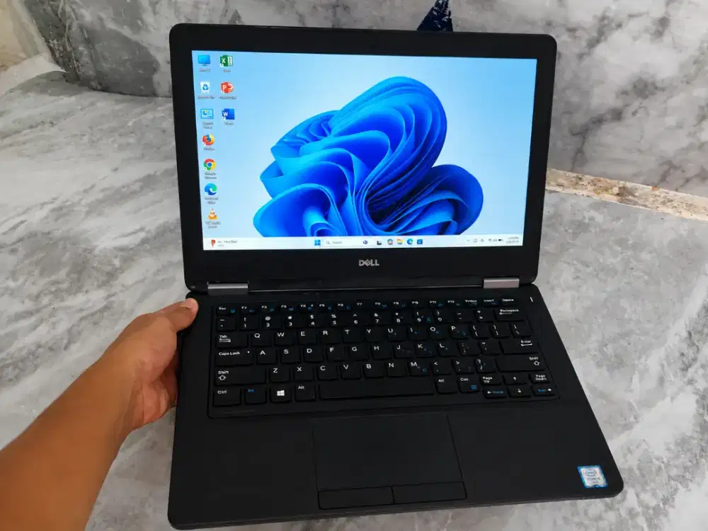 Laptop Del jual murah &cepat nih