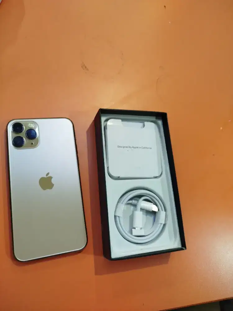 iPhone 11 pro 256gb semua karena apple