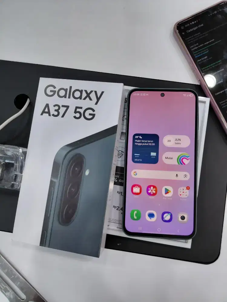 Samsung a37 8/256 free galaxy buds core