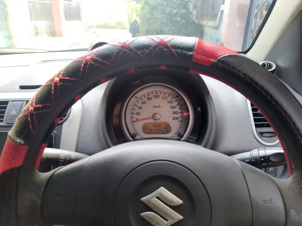 SUZUKI SPLASH TH 2012
