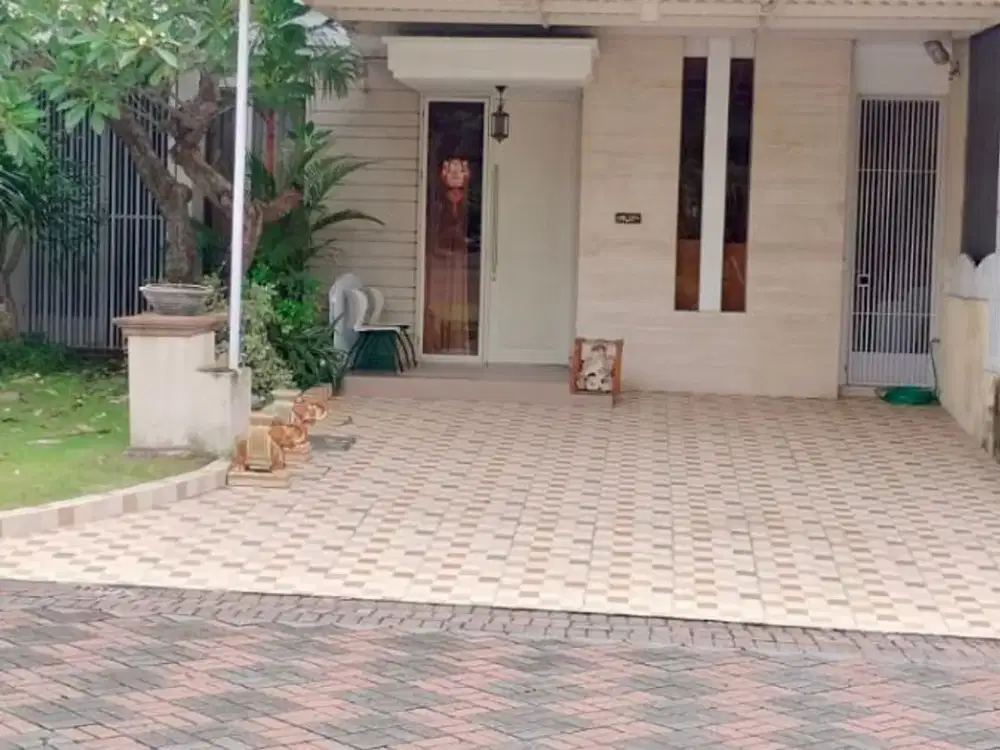 Pakuwon Indah LISBON, BOULEVARD / jalan KEMBAR, Surabaya Barat.