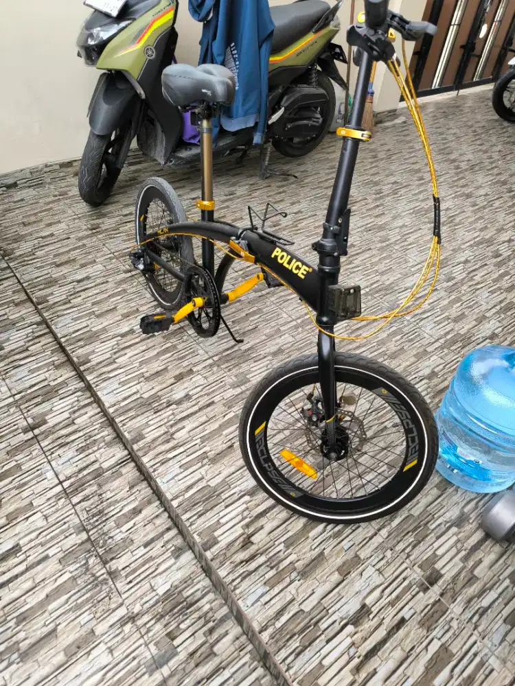 SEPEDA LIPAT POLICE MILAN 8