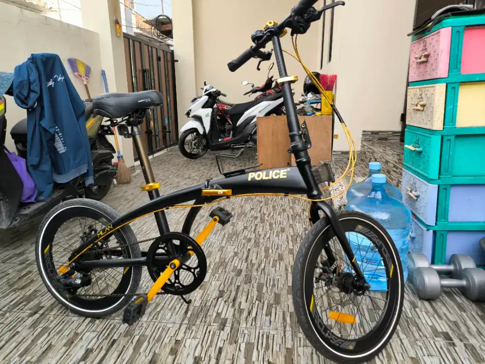 SEPEDA LIPAT POLICE MILAN 8