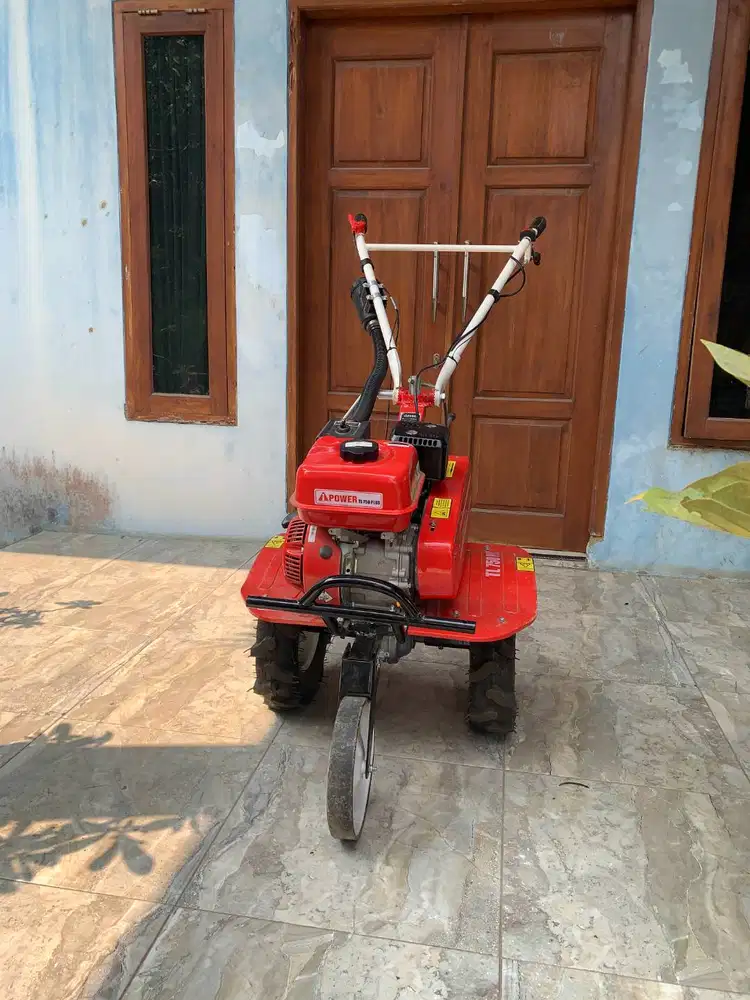 Hand Tiller Mini Traktor Aipower TL-750 PLUS