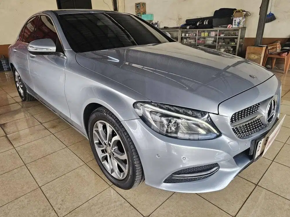 Mercedes Benz C200 W205 AVG Line 2015 Diamond Silver