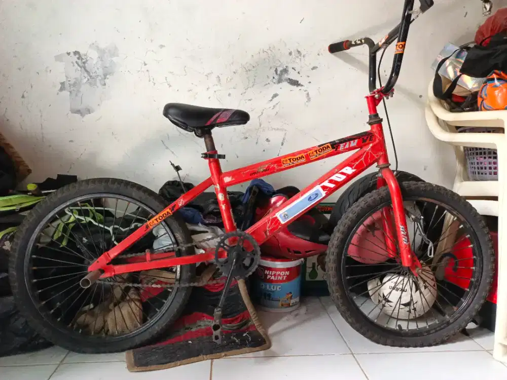 Sepeda model BMX