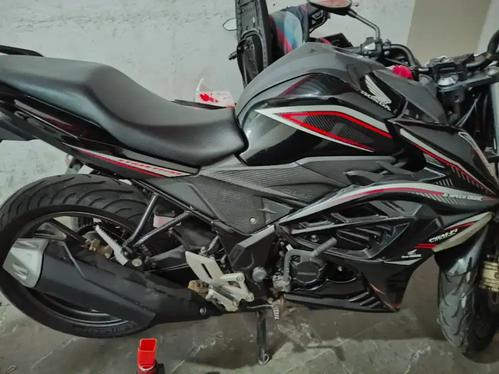 Jual motor bekas karena butuh