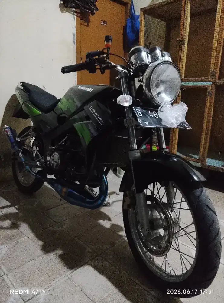 bismillah jual ninja r 2003 kis. bukan jual pajak