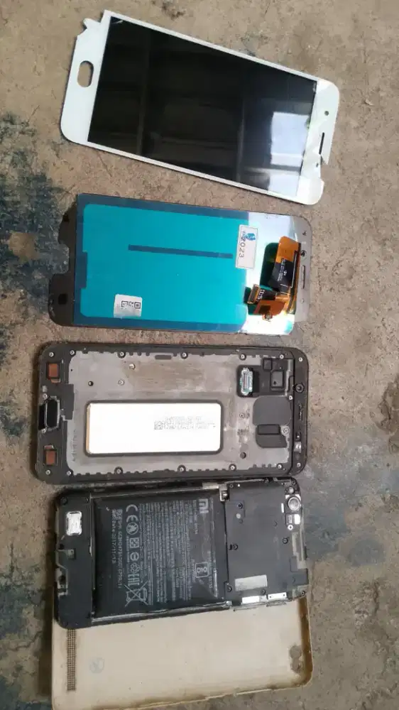 Service hp panggilan