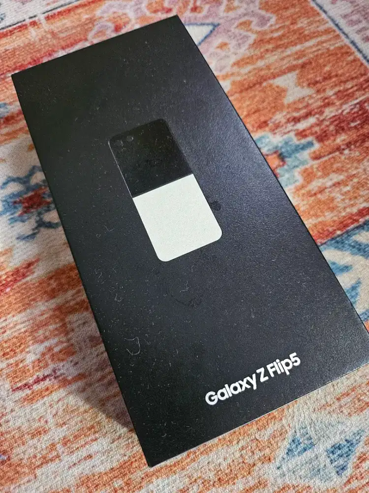Galaxy Flip 5 fullset 8/256 white