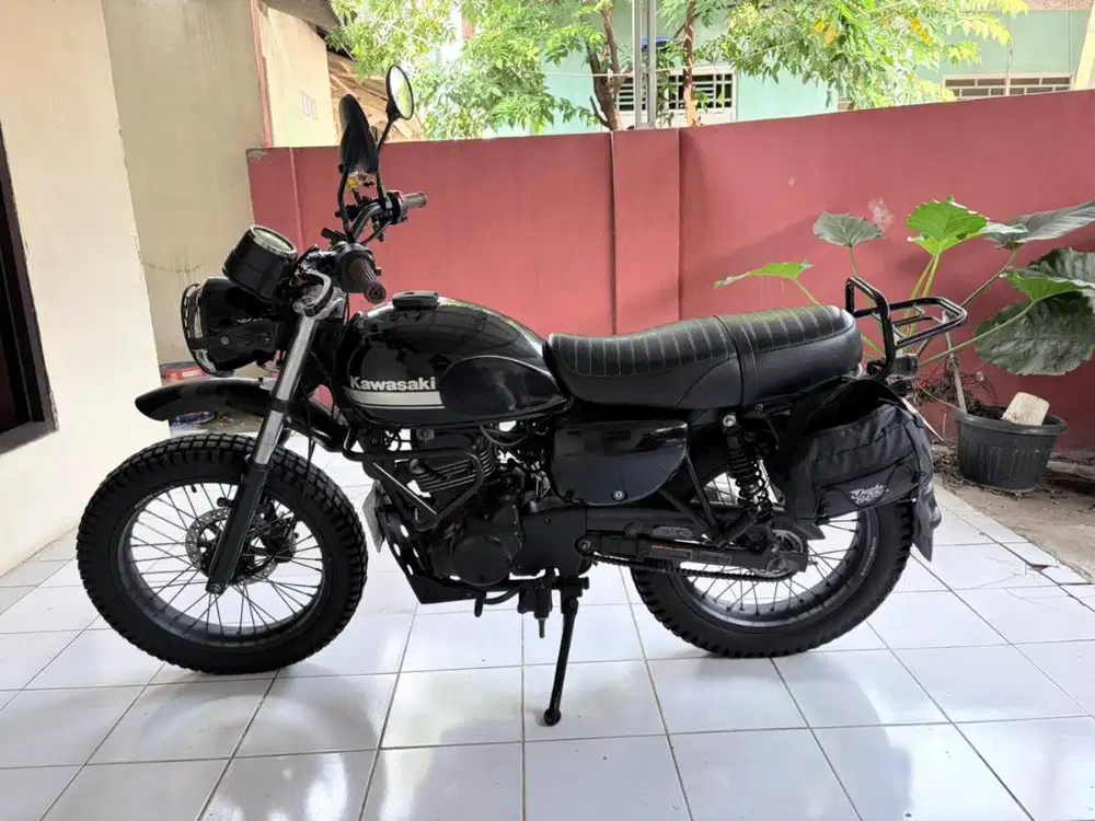 Kawasaki W175 FULL CUSTOM