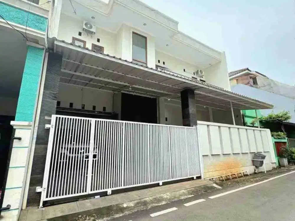 MODERN, SIAP HUNI ! LUAS 174 DI PONDOK KELAPA TAMAN MALAKA