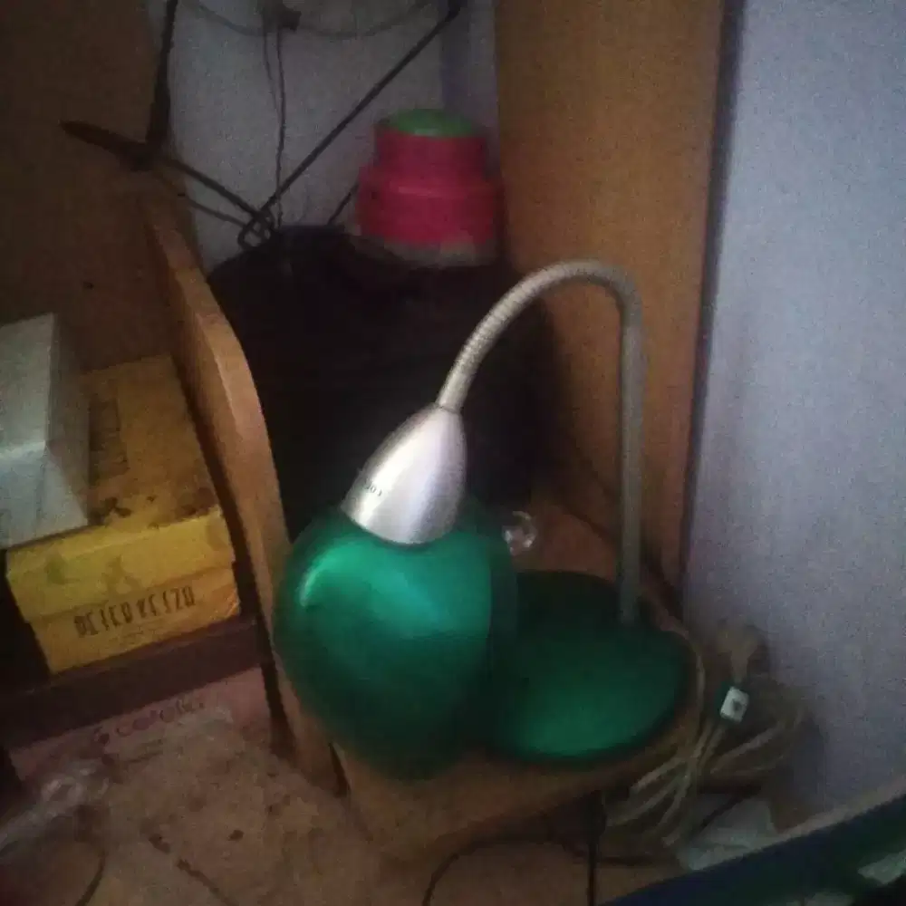Lampu belajar  murah meriah