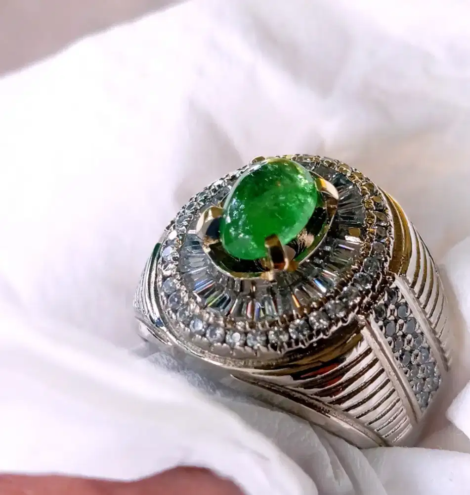 Tsavorite garnet memo