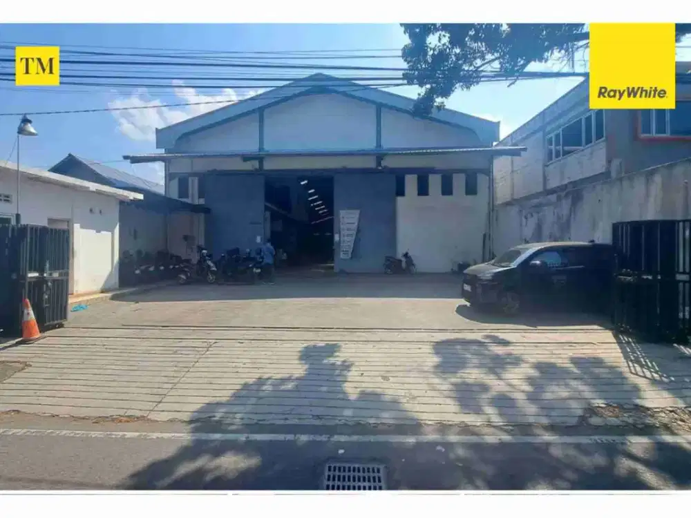 Dijual gudang tanah dan bangunan luas. Banguntapan Bantul Yogya.  SHGB, IMB, PBB ( 486.TM)