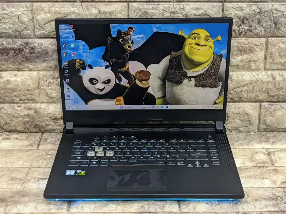 Asus Rog Strix G531G Intel core i5-9750H RAM 8GB 128GB + 1TB GTX 1050
