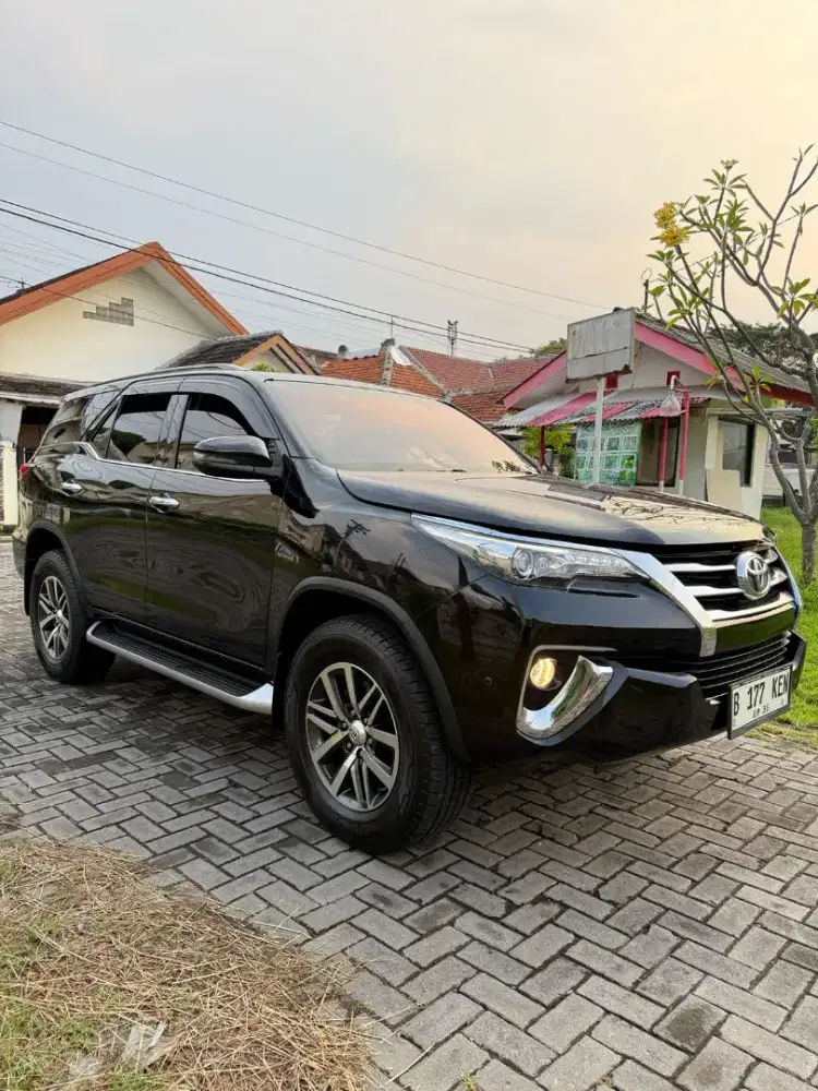 Fortuner VRZ Diesel 2020 Low KM tgn pertama