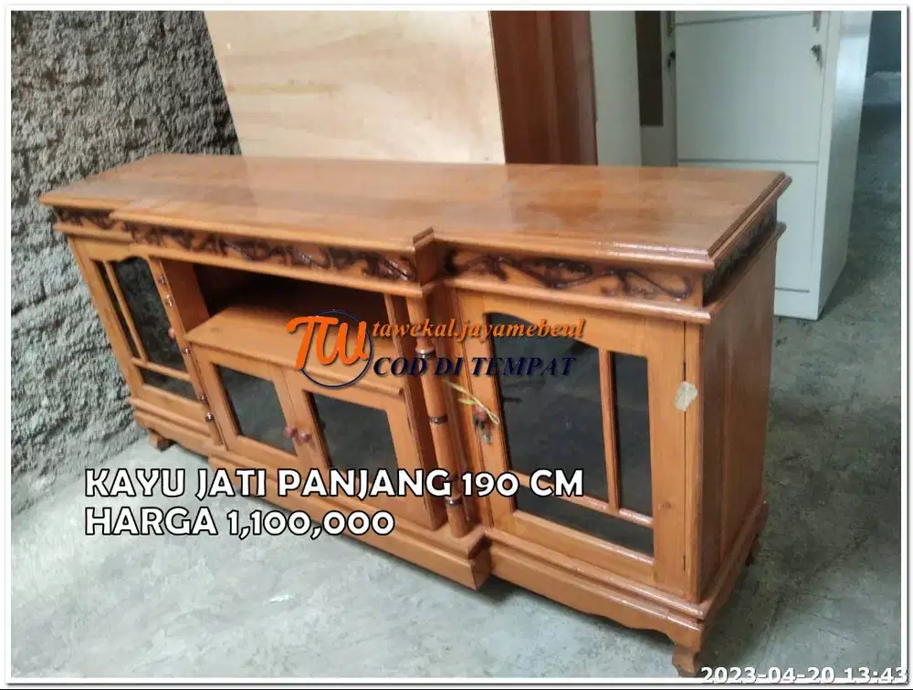 SET DI LOKASI RAK TV MINIMALIS MEJA TV MINIMALIS BERBAGAI MODEL TERBAR
