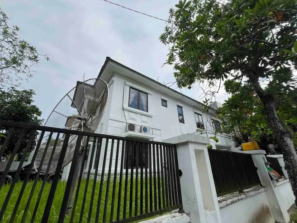 rumah cantik hoek di balikpapan baru