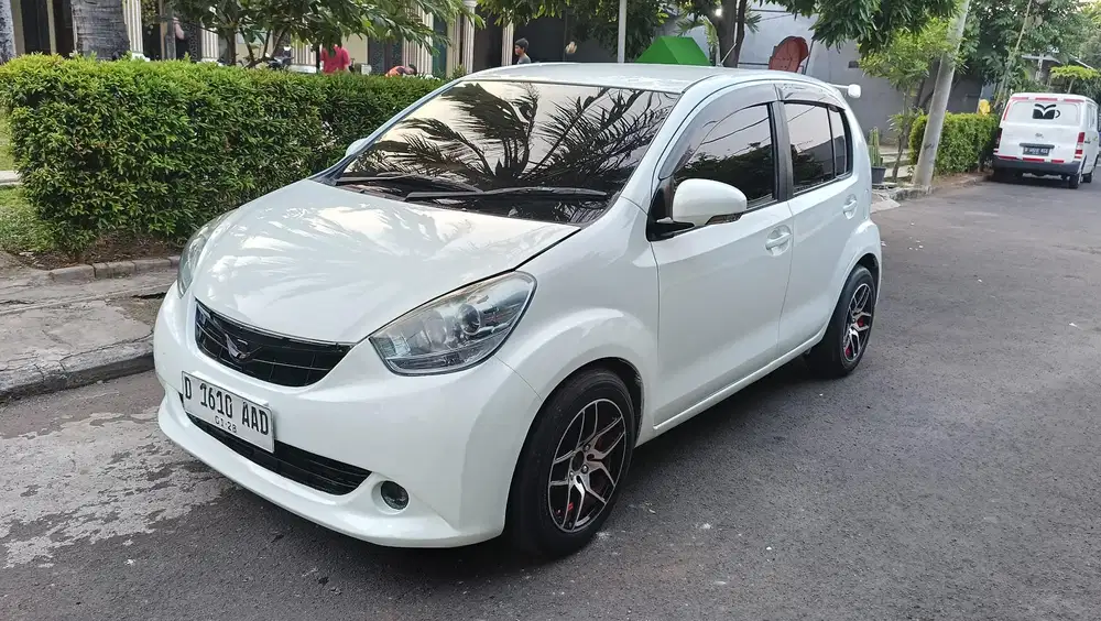 Daihatsu Sirion Sporty 1.3 MT Th.2012