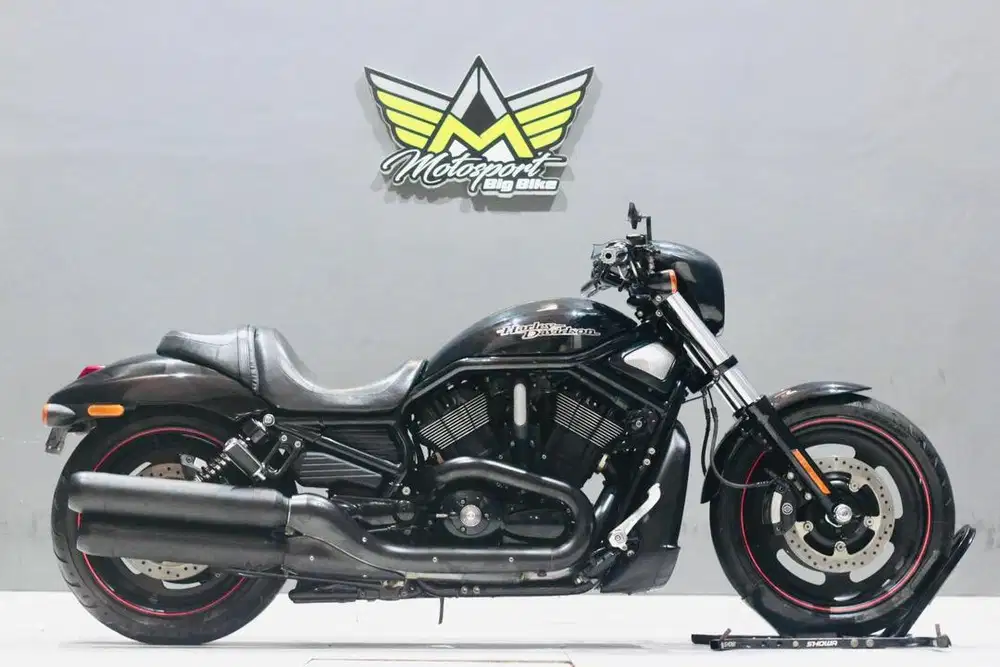 Harley davidson VRod like new Fatboy softail Dyna ultra classic
